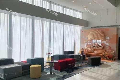 上海时光整形外科医院大厅休息区 上海时光整形外科医院大厅休息区