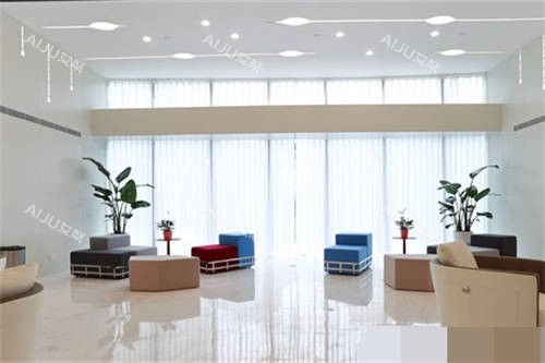 上海时光整形外科医院大厅候诊休息区环境 上海时光整形外科医院大厅候诊休息区环境