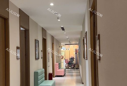 贵阳华美紫馨整形走廊环境图