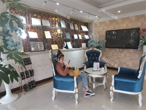 成都艾米丽等待区 成都艾米丽等待区