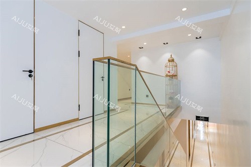 大连倍丽丝科医疗美容二楼环境