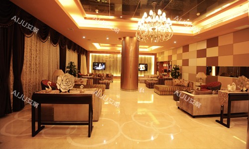 哈尔滨艺星医疗美容一楼休息区1