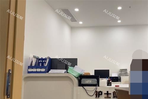 成都军大整形医院 护士站