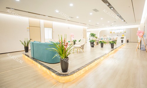 安徽芜湖名姝医疗美容医院大厅环境