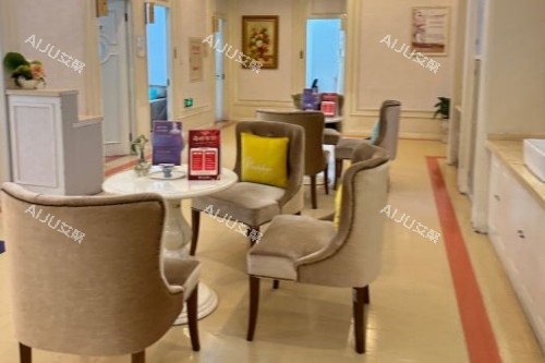 上海仁爱整形医院候诊区