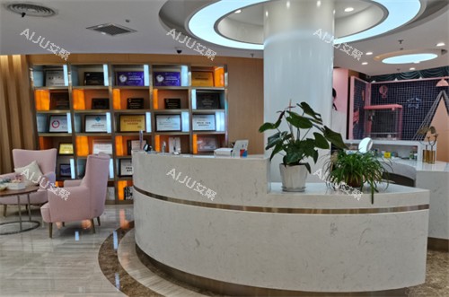 云南昆明铜雀台医疗美容接待区