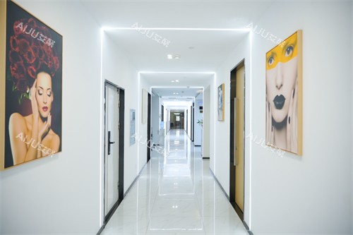 郑州芊美医疗美容走廊3