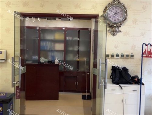 北京京城皮肤医院诊室一角 北京京城皮肤医院诊室一角