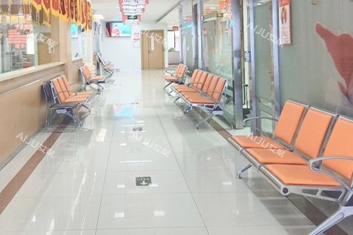 宁波送子鸟医院走廊图