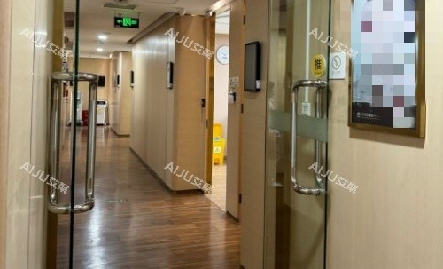 成都华美紫馨整形走廊环境示意图 成都华美紫馨整形走廊环境示意图