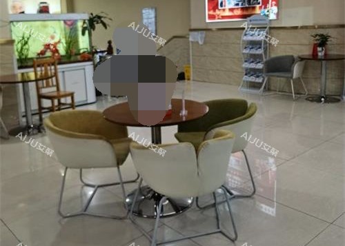 成都军建疤痕科休息区