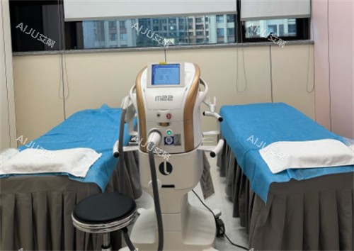 成都亨特整形光子嫩肤治疗室