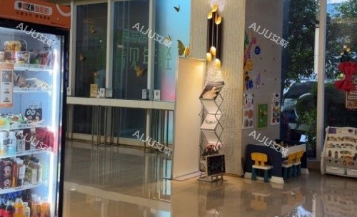 成都华美紫馨一角环境示意图