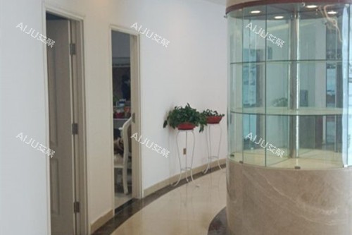 兰州时光激光整形医院内部的过道环境示意图