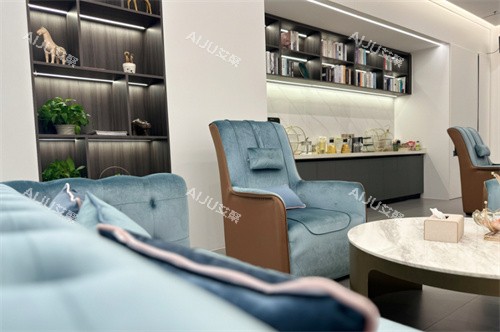 岳阳禾美荟休息区