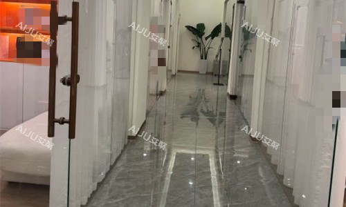 成都华生铂悦医疗美容走廊图