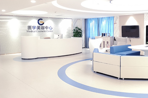 广州高尚做唇裂修复这么样？余文林医生口碑好技术可信做唇裂修复手术15000+