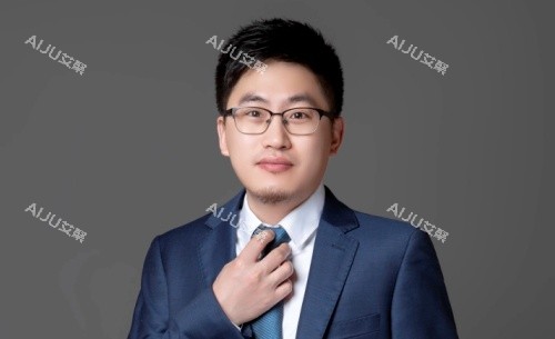 周顺波医生照片示意