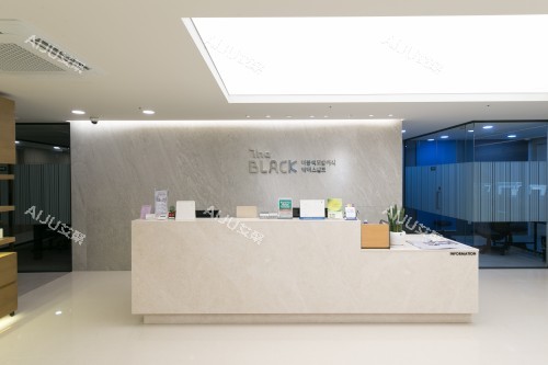 韩国布莱克整形导诊台 韩国布莱克整形导诊台