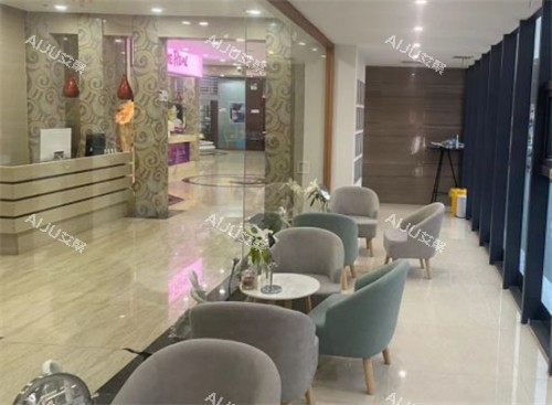 保定珍润医疗美容大厅环境图