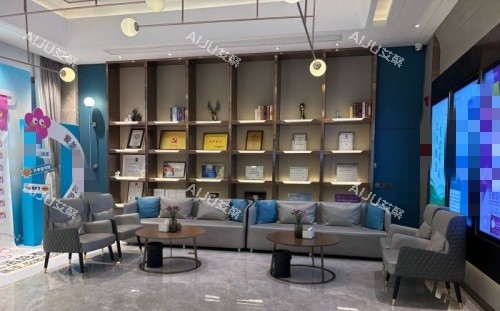 福州爱美尔整形荣誉墙示意图 福州爱美尔整形荣誉墙示意图