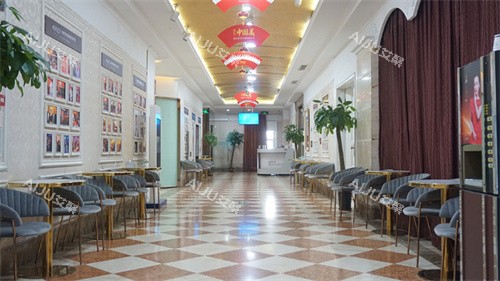 2025合肥壹加壹整形价格表火爆发布！双眼皮2380+/假体隆鼻8000+/隆胸10000+