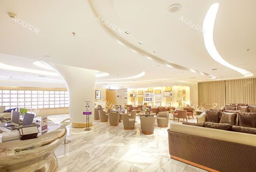 重庆华美口腔大厅休息区 重庆华美口腔大厅休息区