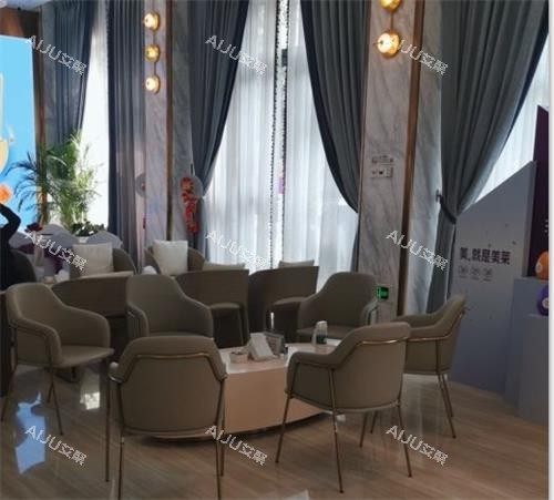 深圳美莱整形沙发区