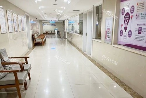 合肥民众医院私密科走廊环境实拍图